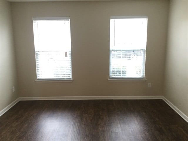 4897 Bryant Dr in Snellville, GA - Foto de edificio - Building Photo