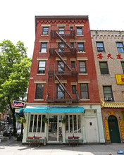 14 Spring St in New York, NY - Foto de edificio - Building Photo