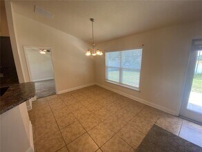 2201 Angel Fish Loop in Leesburg, FL - Building Photo - Building Photo