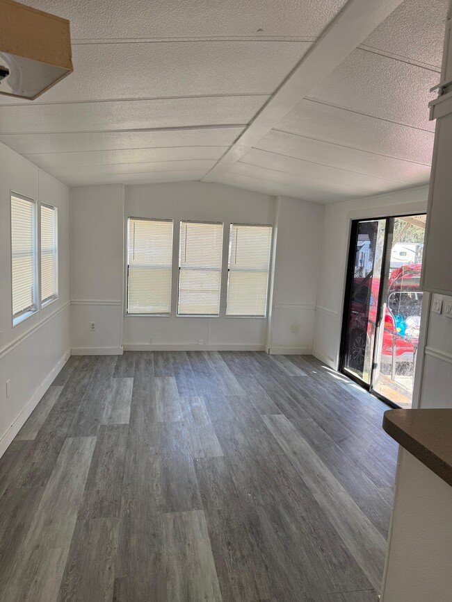 property at 3000 Clarcona Rd