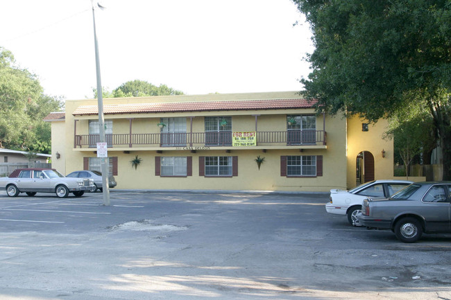 Casa De Leon Apartments in Tampa, FL - Building Photo - Building Photo