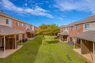 Sycamore Pointe Townhomes in Fort Worth, TX - Building Photo - Building Photo