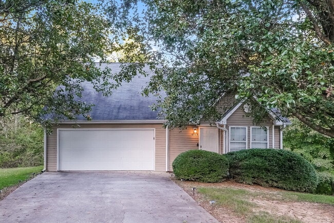 property at 6923 Stonewall Pl