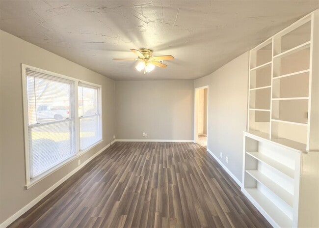 1740 Churchill Way in The Village, OK - Building Photo - Building Photo