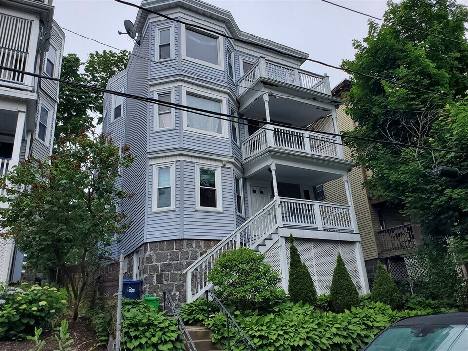 11 Juliette St in Boston, MA - Building Photo