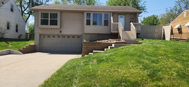 property at 5804 Snyder Ave
