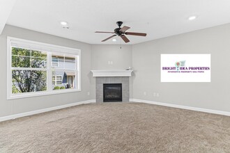 3339 Lakewood Trl in Woodbury, MN - Building Photo - Building Photo