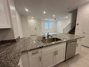 6614 Nimbus Ave in Las Vegas, NV - Building Photo - Building Photo