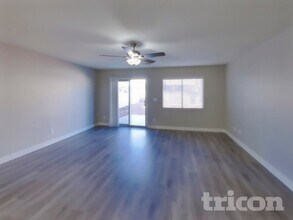 1110 Edgestone Mark Ave in North Las Vegas, NV - Foto de edificio - Building Photo