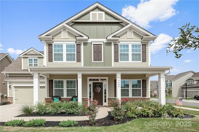 9604 Rayneridge Drive in Huntersville, NC - Building Photo - Building Photo