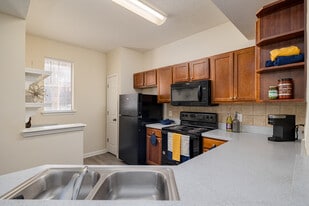 LANDING SQUARE in Atlanta, GA - Building Photo