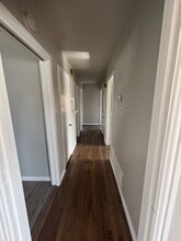 206 E Belknap St in Ennis, TX - Foto de edificio - Building Photo