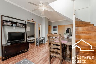 3036 N Seminary Ave, Unit 3 in Chicago, IL - Building Photo