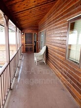 3530 Spruce Cabin Rd in Cresco, PA - Foto de edificio - Building Photo