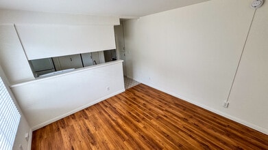 03376DE in Los Angeles, CA - Building Photo - Building Photo