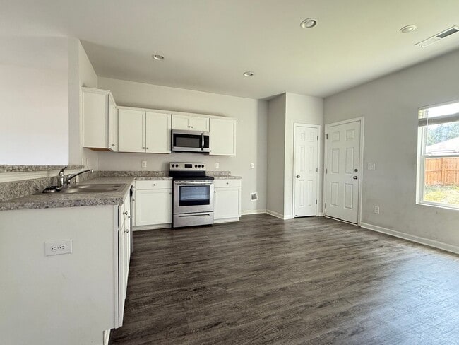 380 Americana Dr in Margaret, AL - Building Photo - Building Photo