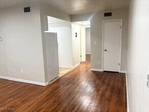 22550 Euclid Ave in Euclid, OH - Building Photo - Building Photo