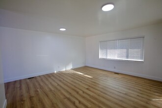 853 E 10600 S in Sandy, UT - Building Photo - Building Photo