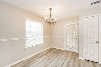 1030 Nolan Ln in Cordova, TN - Building Photo - Building Photo