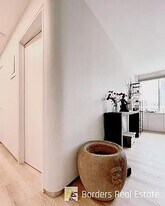 127 E 30th St in New York, NY - Building Photo