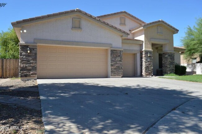 4132 E Carriage Ct in Gilbert, AZ - Building Photo - Building Photo