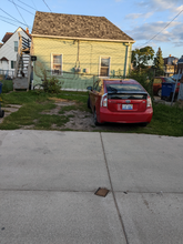2673 Holmes St-Unit -C in Hamtramck, MI - Building Photo - Building Photo