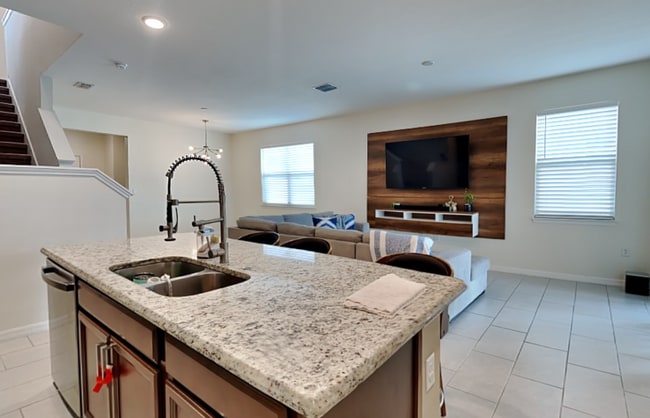 2321 Grasmere View Pkwy N in Kissimmee, FL - Building Photo - Building Photo