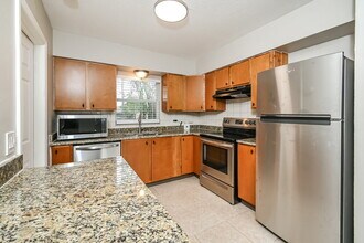 3406 Westfield Dr in Brandon, FL - Building Photo - Building Photo