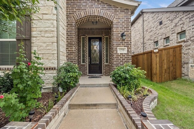 12749 Friar St in Farmers Branch, TX - Building Photo - Building Photo