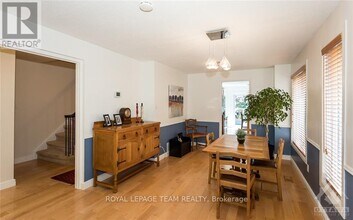 158 McCurdy Dr in Ottawa, ON - Building Photo - Building Photo