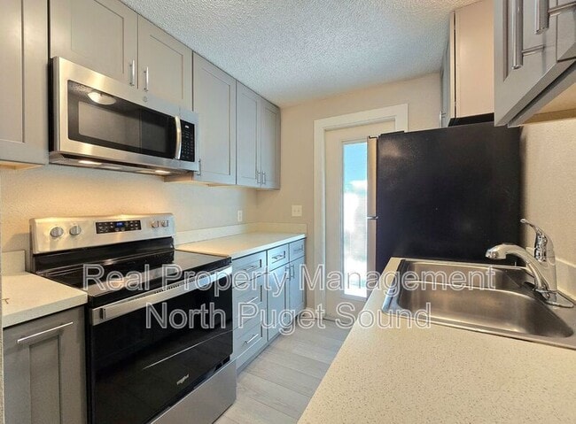 232 7th St in Gold Bar, WA - Foto de edificio - Building Photo