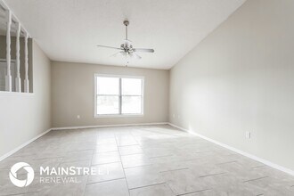 604 Basingstoke Ct in Kissimmee, FL - Foto de edificio - Building Photo