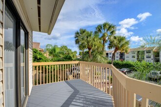 614 Executive Center Dr in West Palm Beach, FL - Building Photo - Building Photo
