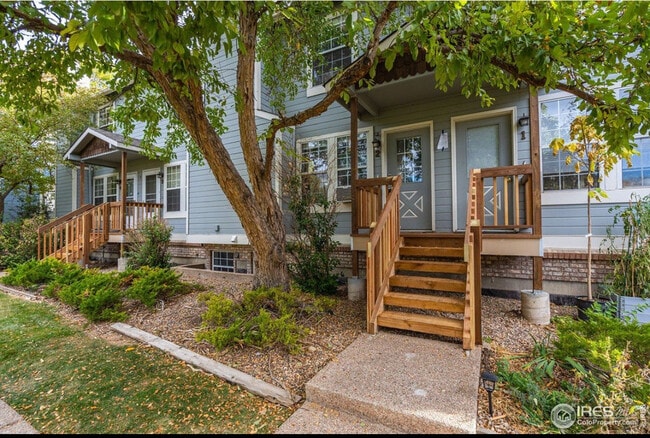 property at 3200 Azalea Dr