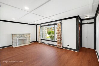 804 S President St in Wheaton, IL - Building Photo - Building Photo