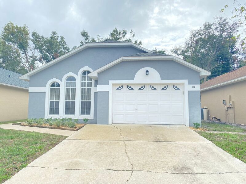 117 Holloway Ct in Sanford, FL - Building Photo