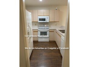 1833 Sardonyx Rd in Fayetteville, NC - Foto de edificio - Building Photo