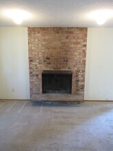 2214 Navaho Ct SE in Salem, OR - Building Photo - Building Photo