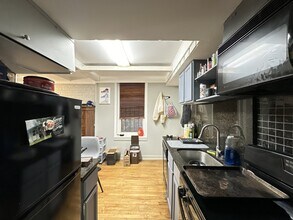 2141 W Webster Ave, Unit M09B in Chicago, IL - Building Photo - Building Photo