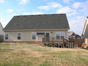 1019 Golf View Way in Spring Hill, TN - Building Photo - Building Photo