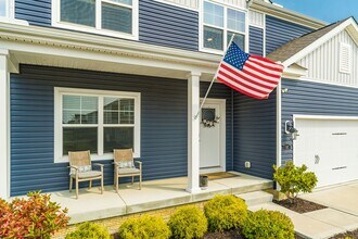 142 Beaman Gates Dr SW in Granville, OH - Building Photo - Building Photo