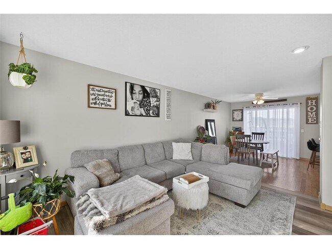 742 Baylee Pl SW in Pine Island, MN - Building Photo - Building Photo