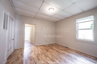 632 S State St in Greenfield, IN - Foto de edificio - Building Photo