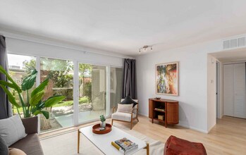 4352 N 36th Plz, Unit Unit 1 in Phoenix, AZ - Building Photo - Building Photo