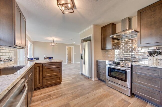 5306 Carew St in Houston, TX - Building Photo - Building Photo