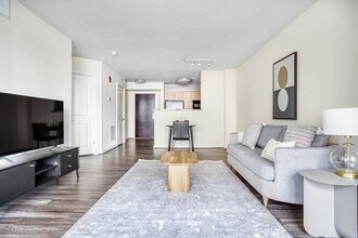 4835 Cordell Ave in Bethesda, MD - Foto de edificio - Building Photo