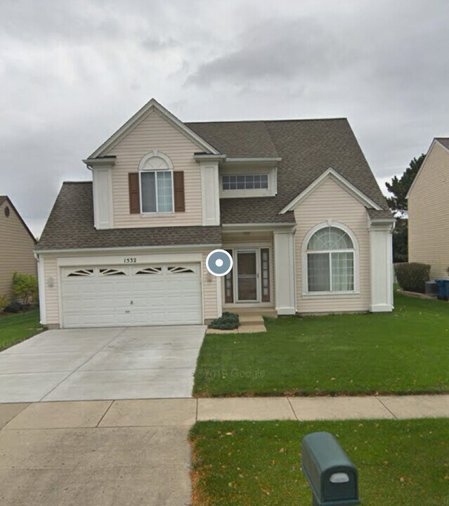 1532 Knoll Crest Dr in Bartlett, IL - Building Photo