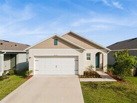 2018 King Ranch St in Kissimmee, FL - Building Photo