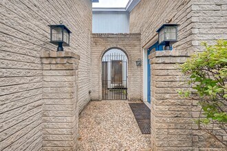 3631 Glenpine Dr in Houston, TX - Building Photo - Building Photo