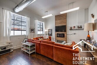 3953 W Shakespeare Ave in Chicago, IL - Building Photo - Building Photo